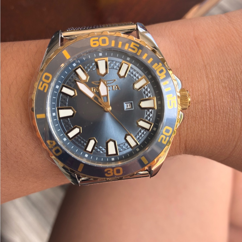 Invicta Men's Stainless Steel Gold and Blue Face Diver Watch - Picture 3 of 6